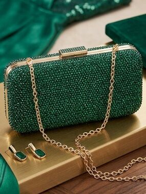 NWT Boutique De FGG Emerald Green Crystal Rhinestone Clutch Evening Mermaid